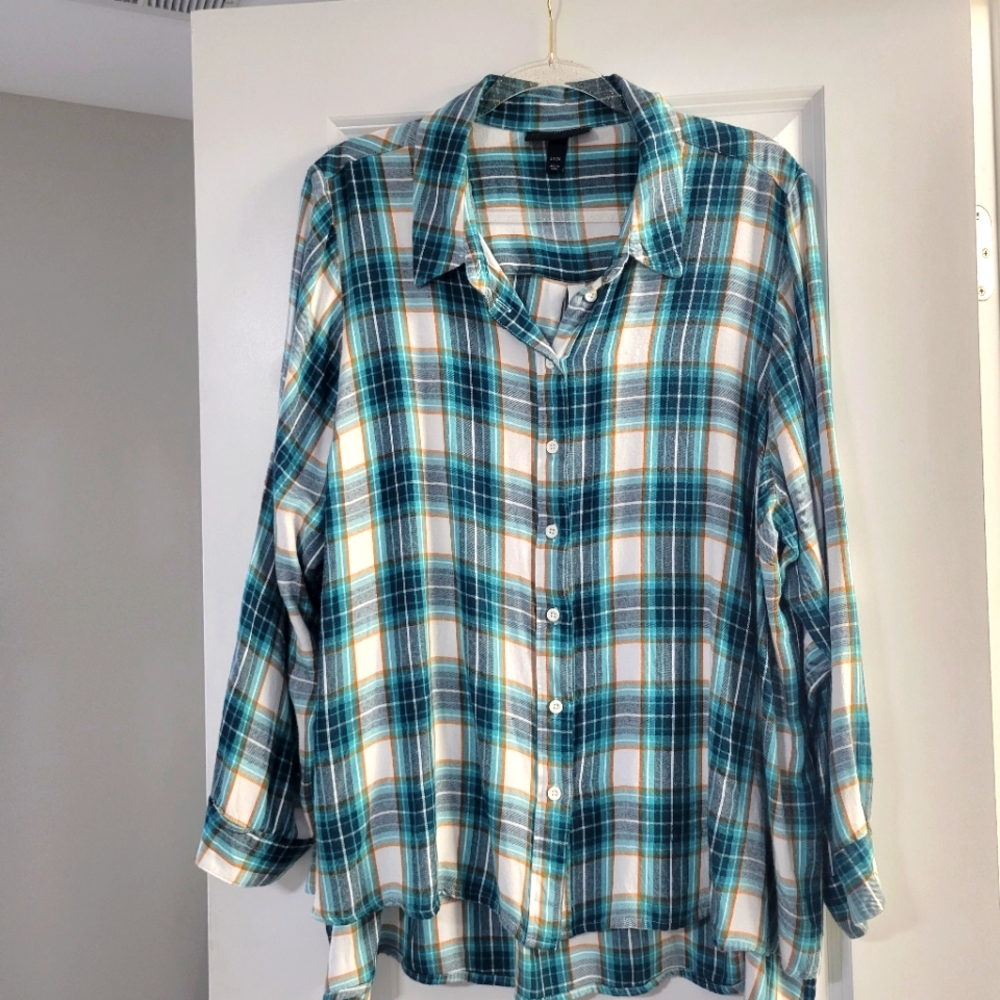 Lane Byrant 22/24 Flannel Plaid Button up shirt